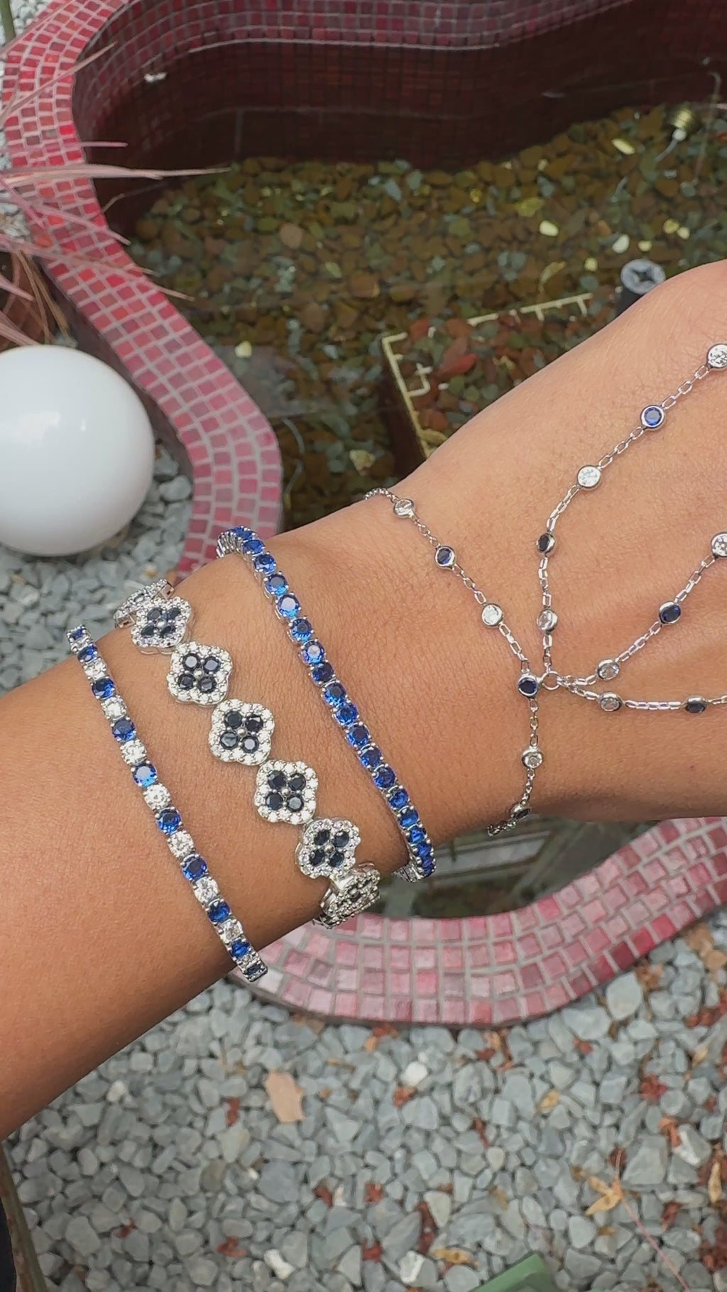 Chole Kristal Lacivert Taşlı Şahmeran