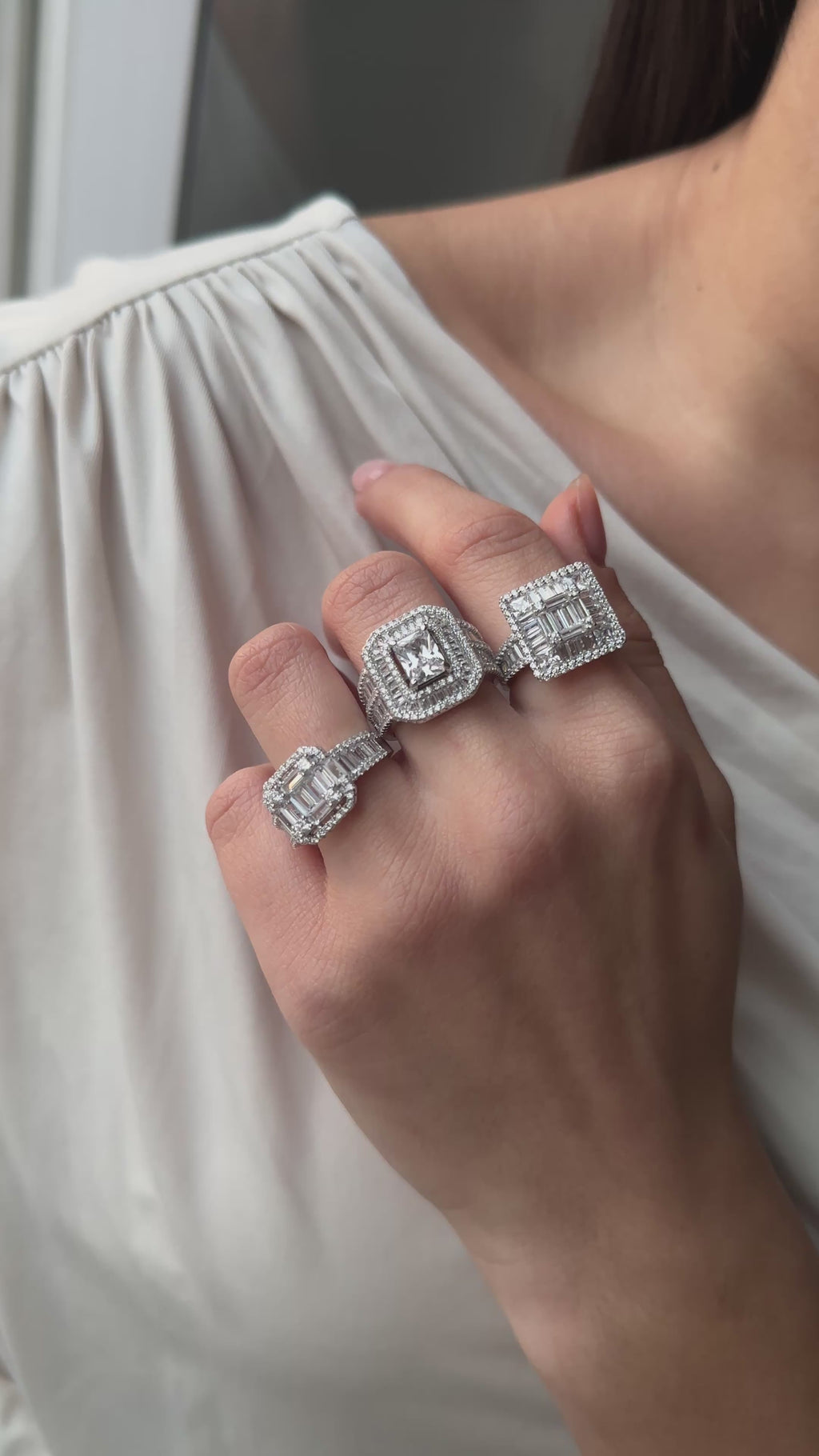 Baget Taşlı Kare Yüzük