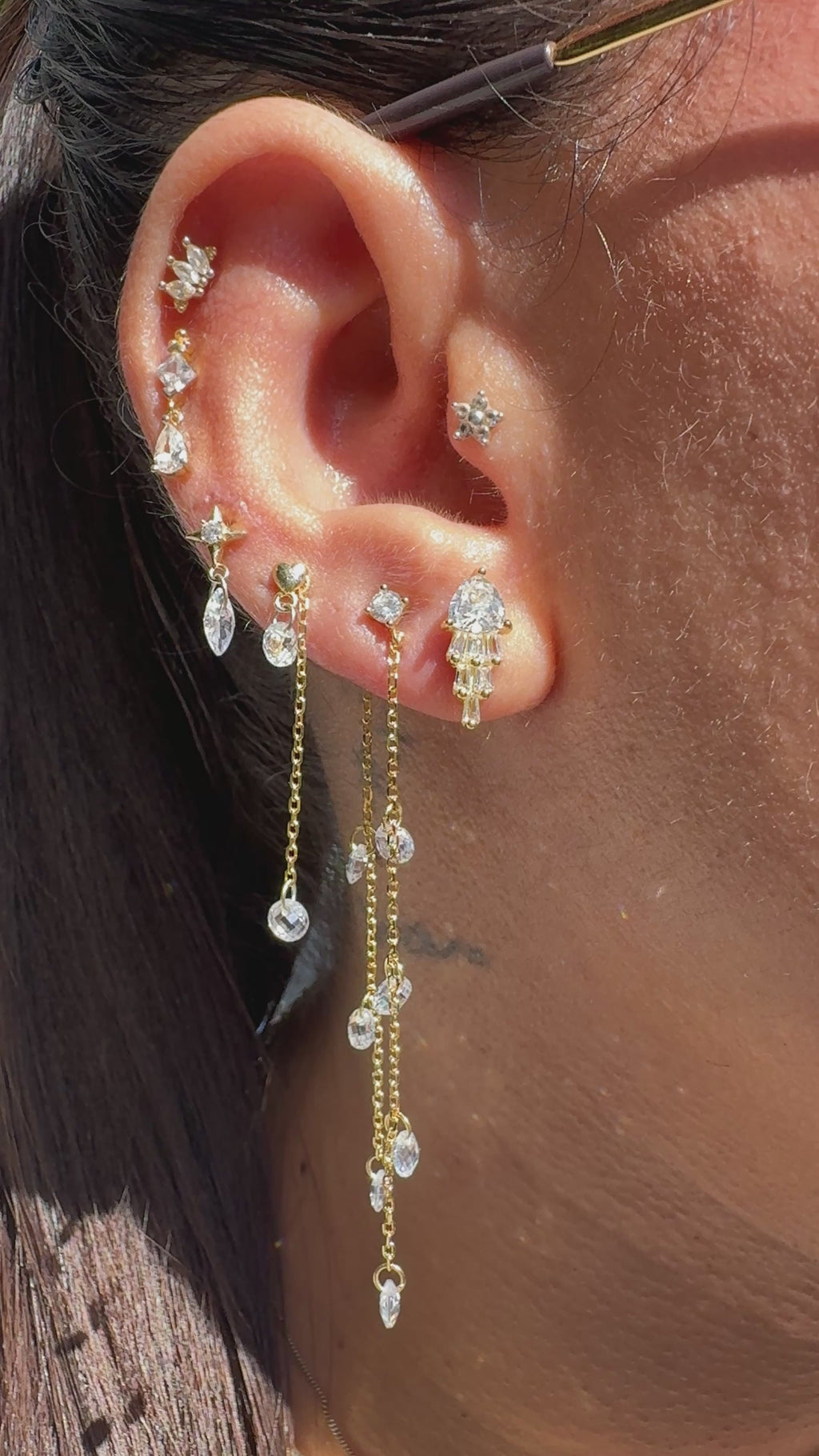 Çoklu Baget Taşlı Küpe