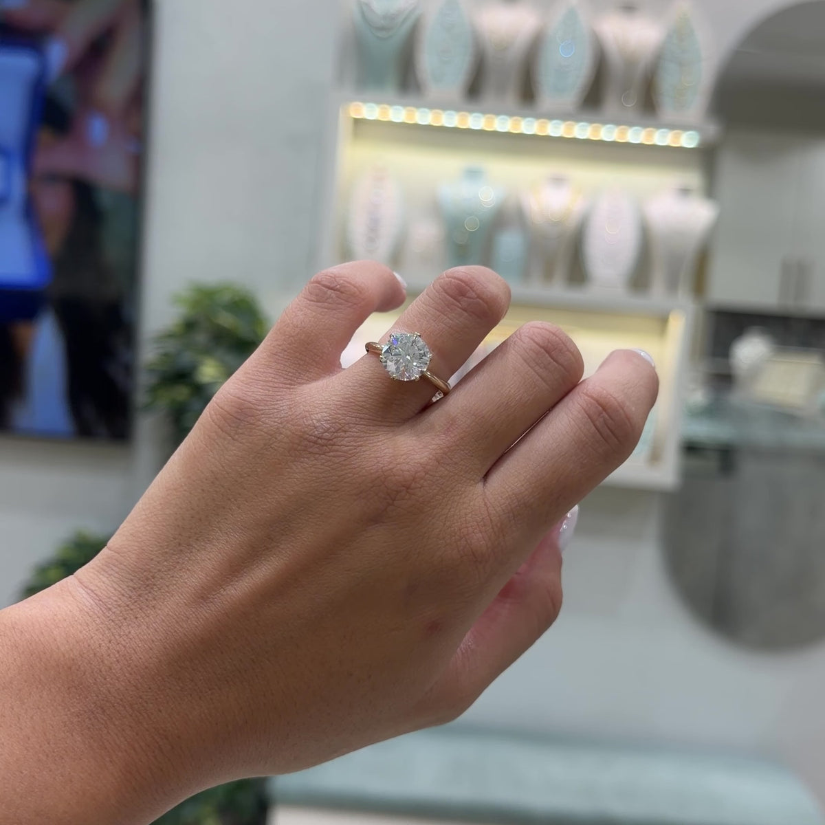 14K 4 Karat Mozanit 6 Tırnak Tektaş Yüzük