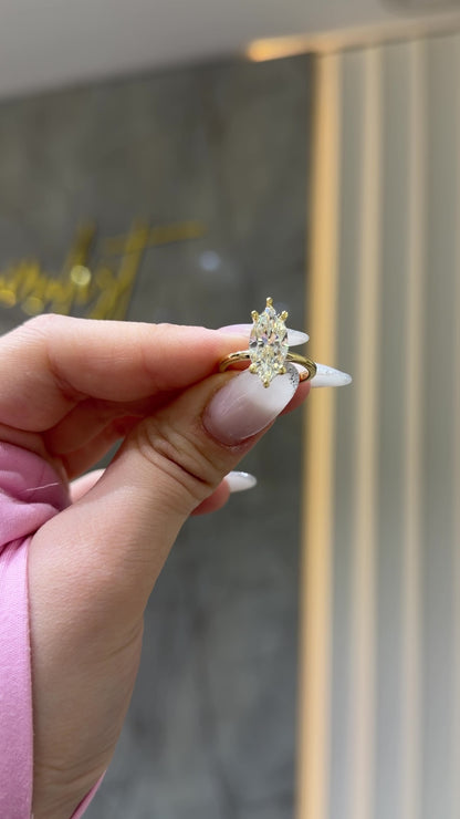 G-Color Taşlı Montür Uzun Markiz Tektaş Yüzük