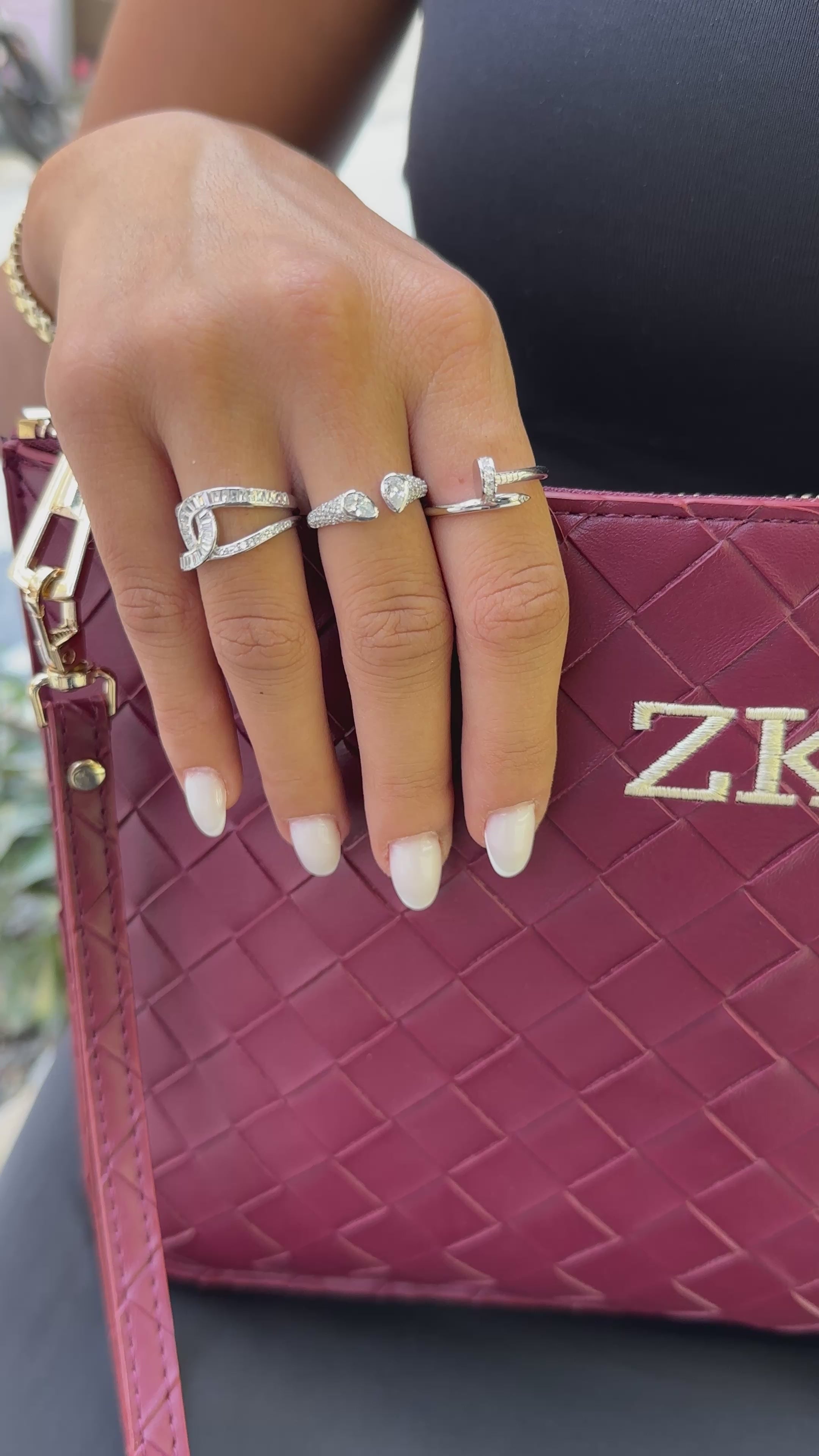 Taşlı Çivi Yüzük