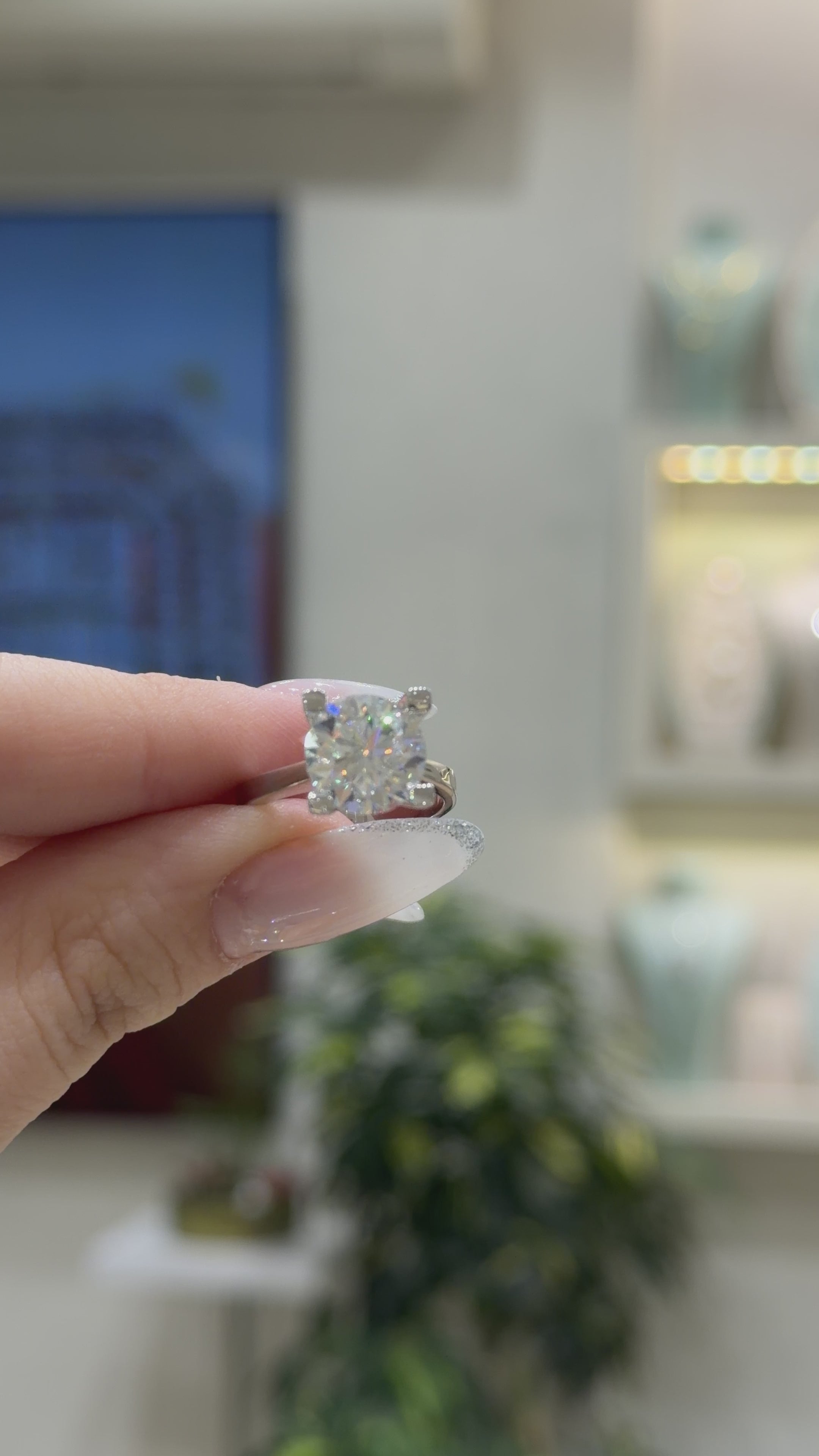 Dört Karat Mozanit Tektaş Yüzük