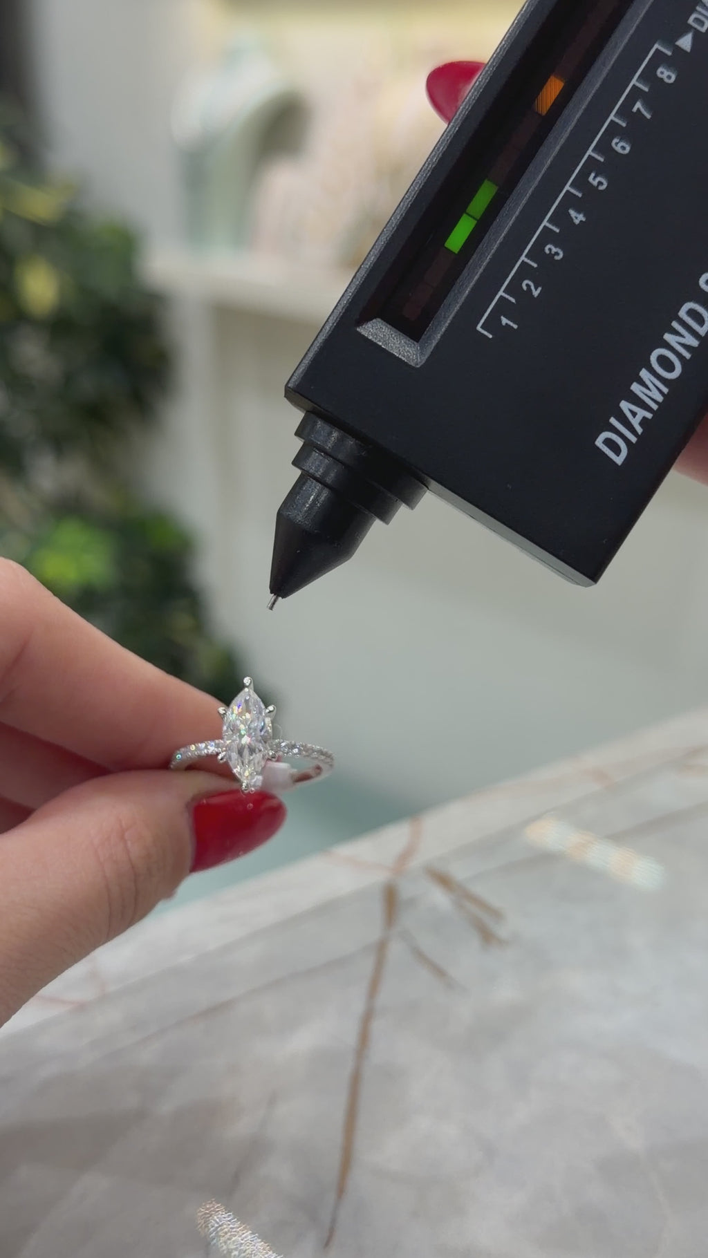 14K İki Karat Tasarım Mozanit Markiz Yüzük