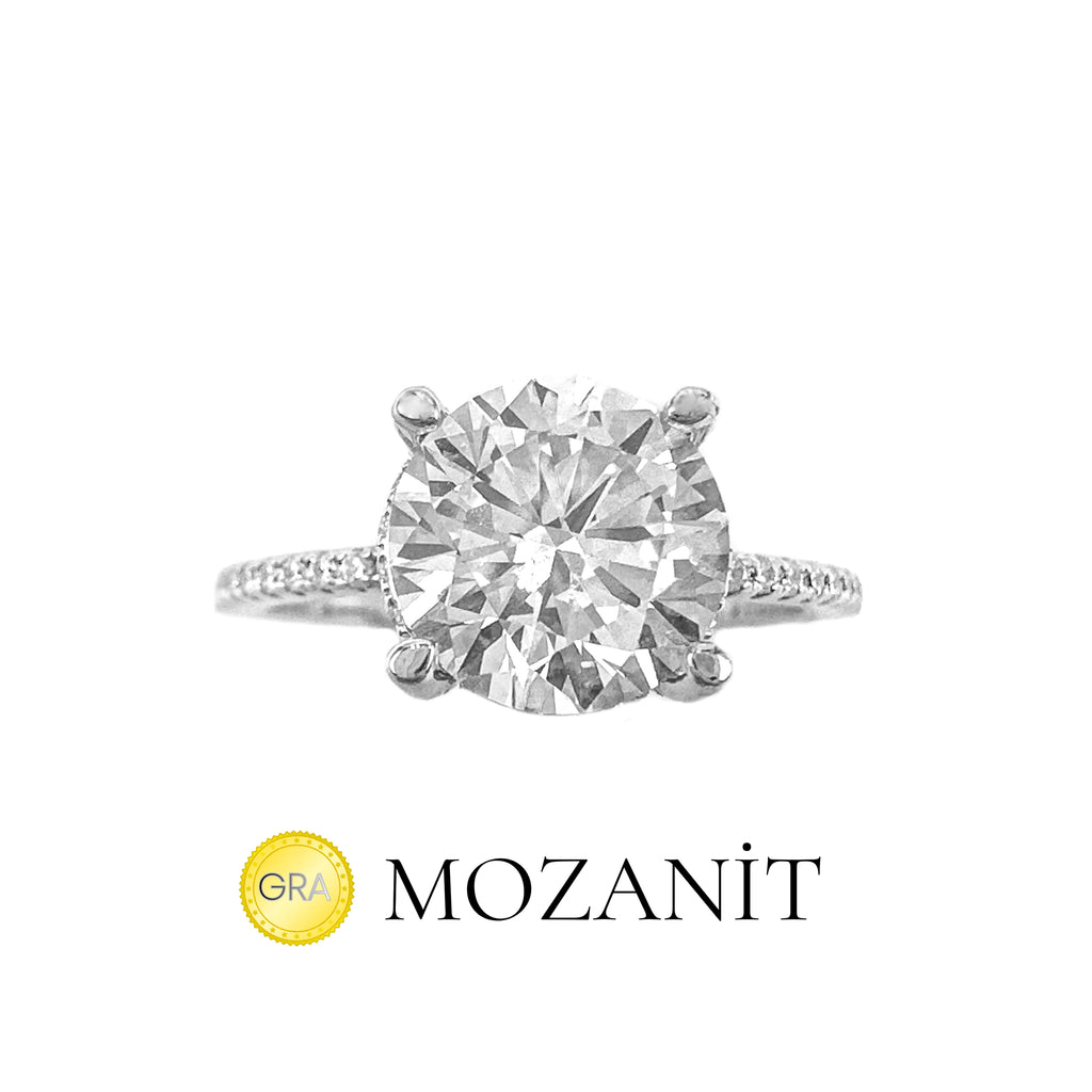 İki Karat Mozanit Kolu Taşlı Tektaş Yüzük
