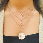 Perlmuttfarbene Blumenkette